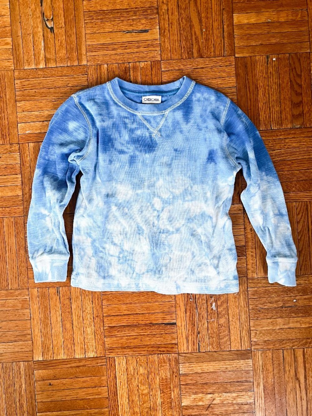 Vintage Sky Blue Tie Dye Thermal Shirt — Size 4